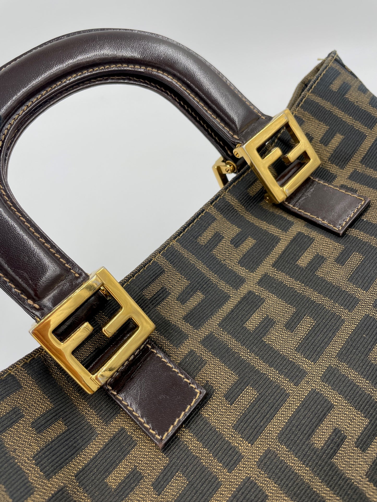 Fendi 金扣 Tote Bag / Rank SA