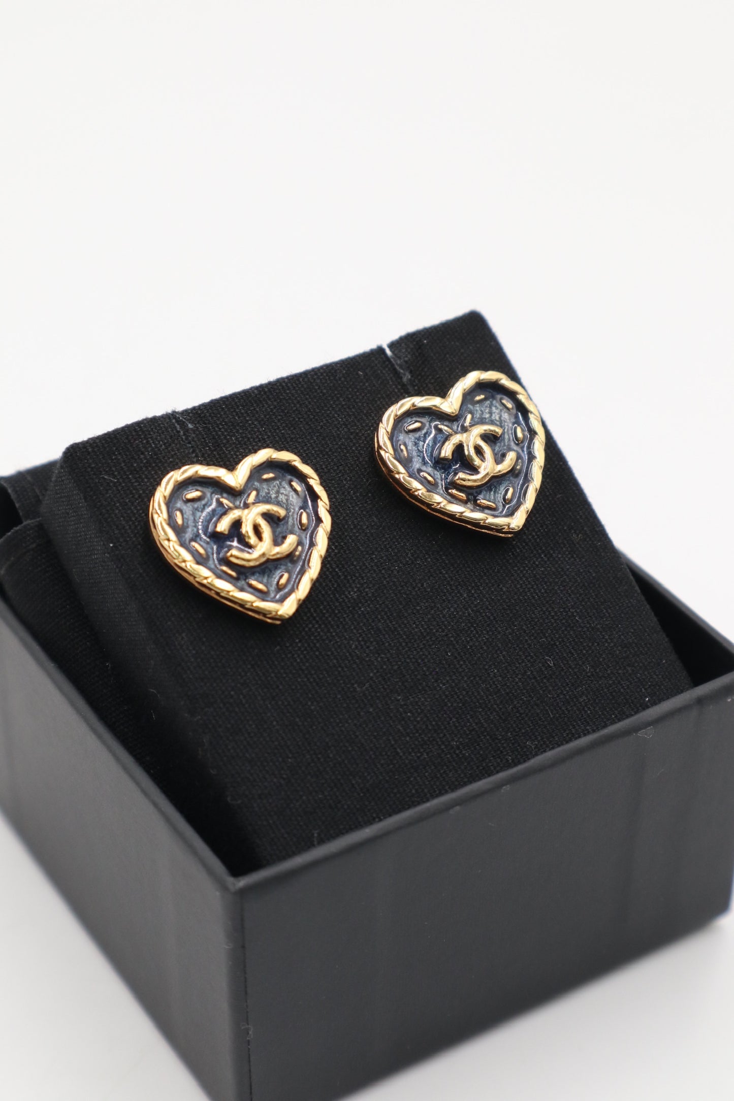Chanel Earrings 24P牛仔藍愛心耳環/ Rank SA 251116002