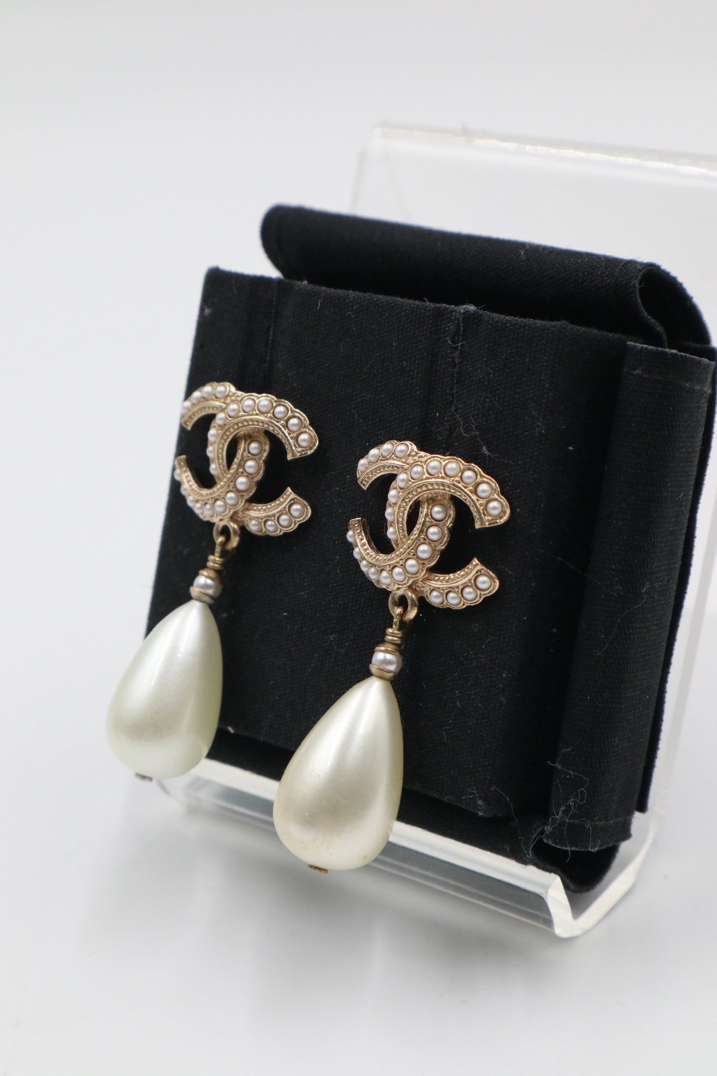 Chanel Earrings 水滴珍珠水鑽圓型耳環/ Rank SA 251110001