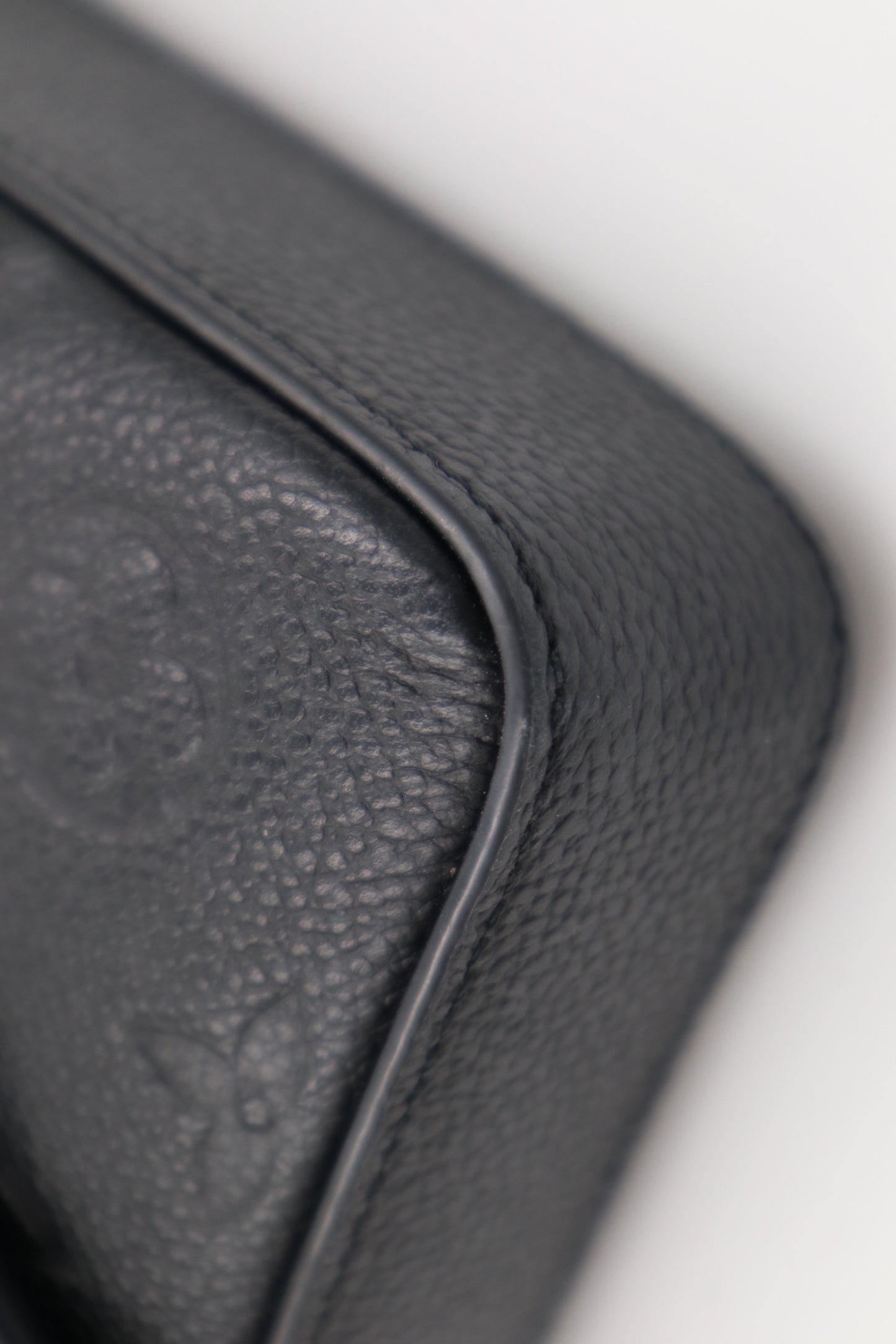 Louis Vuitton Woc / Rank SA 24081103