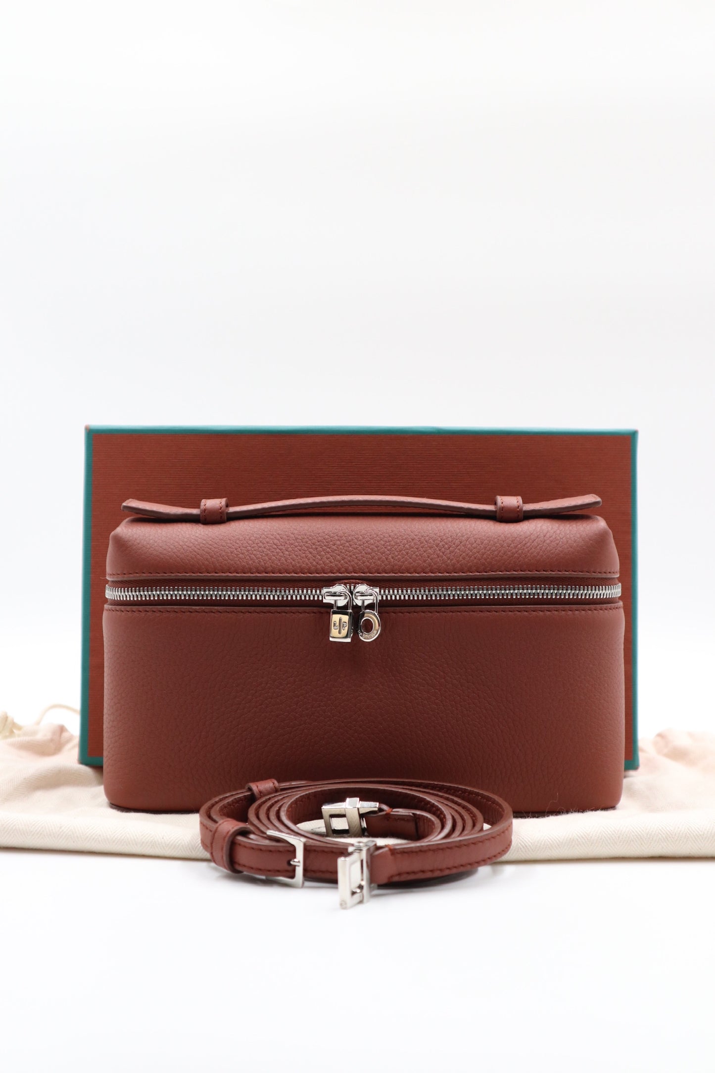 Loro Piana Extra 19 楓葉紅 / Rank N