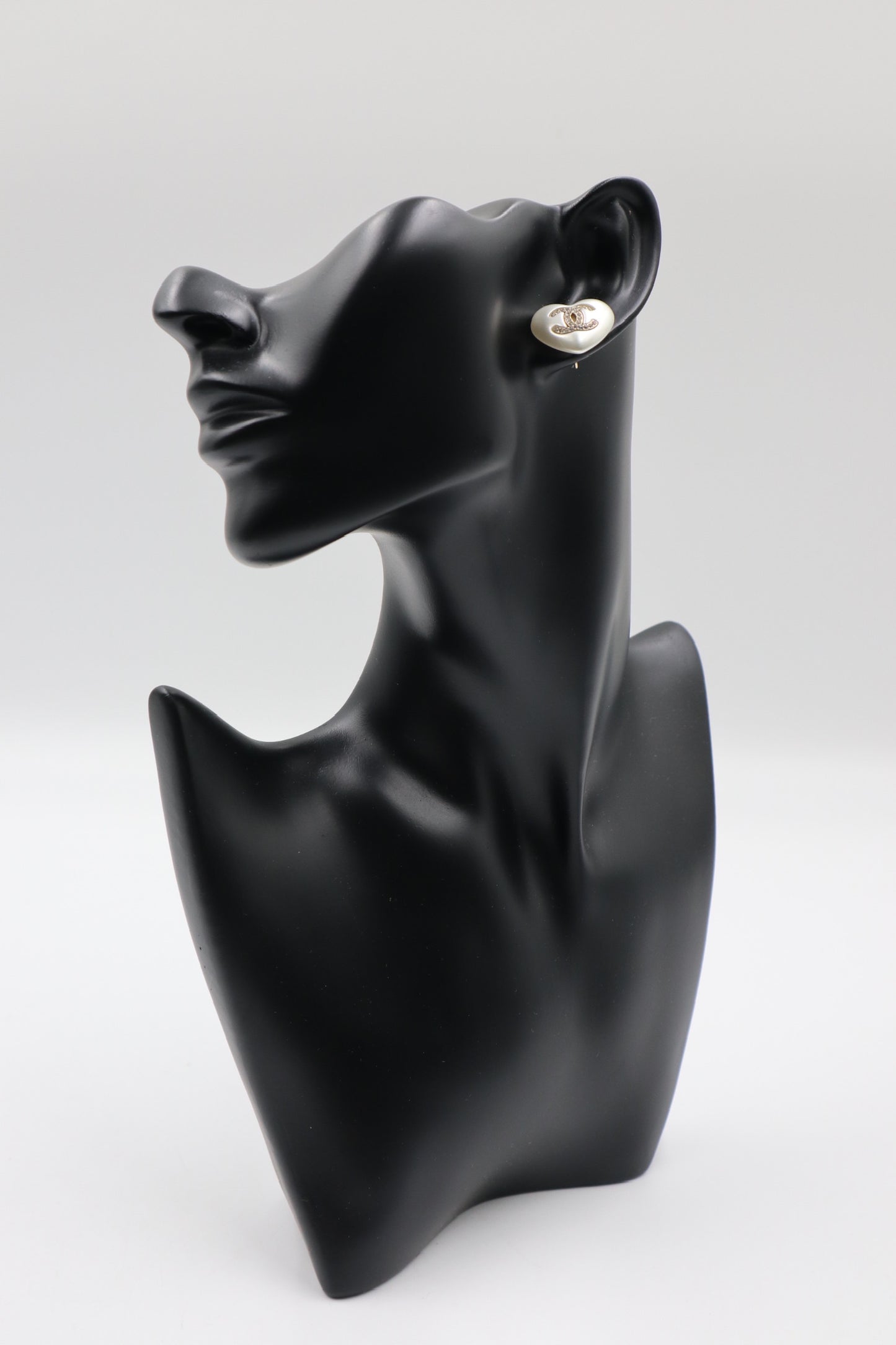 Chanel Earrings 珍珠水鑽愛心耳環/ Rank SA 251018004