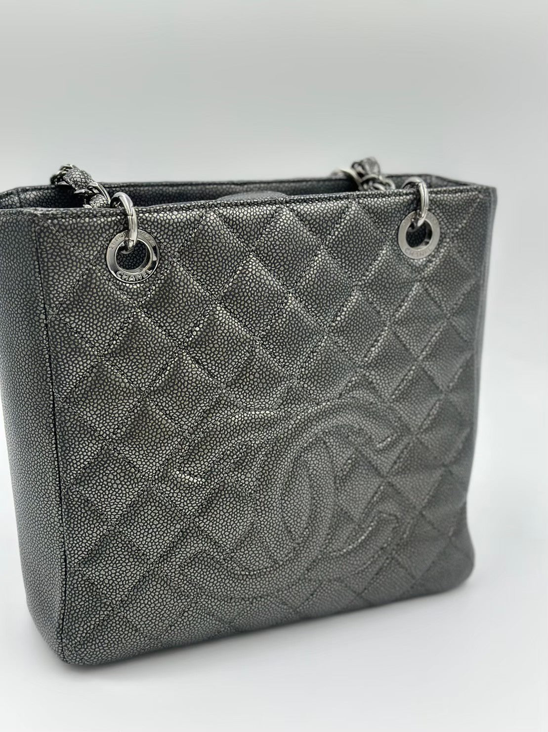 Chanel Gst Black Sliver / Rank AB