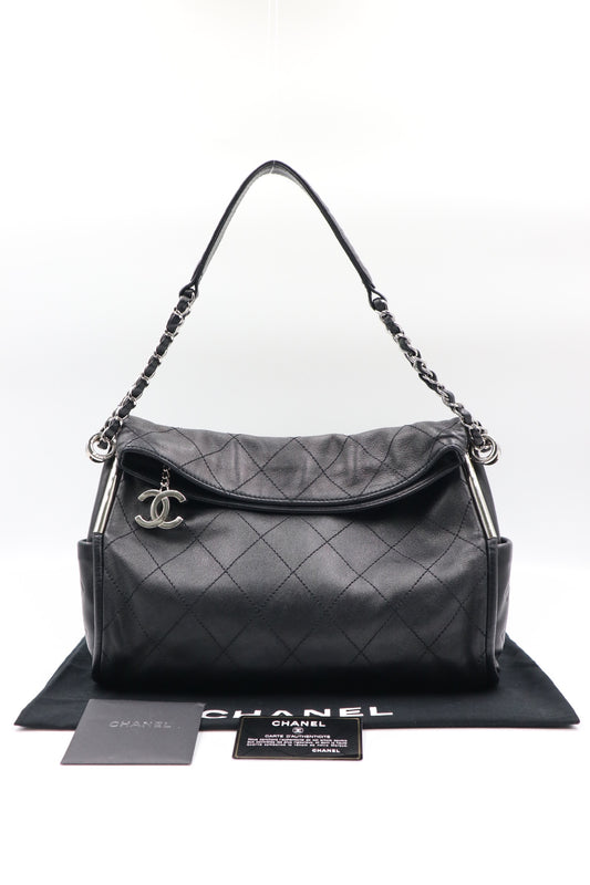 Chanel hobo 黑銀sliver  / Rank SA 250080301
