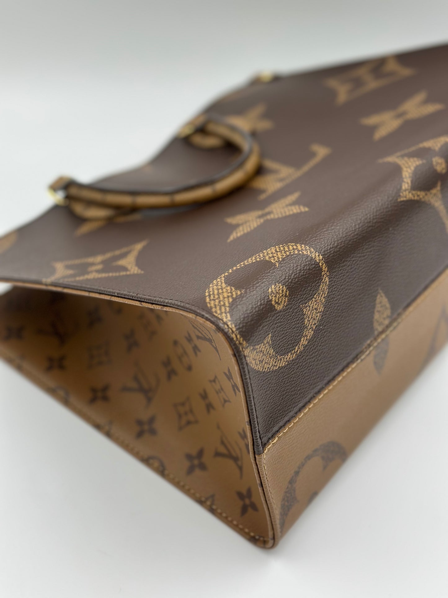 Louis Vuitton  ON THE GO / Rank SA