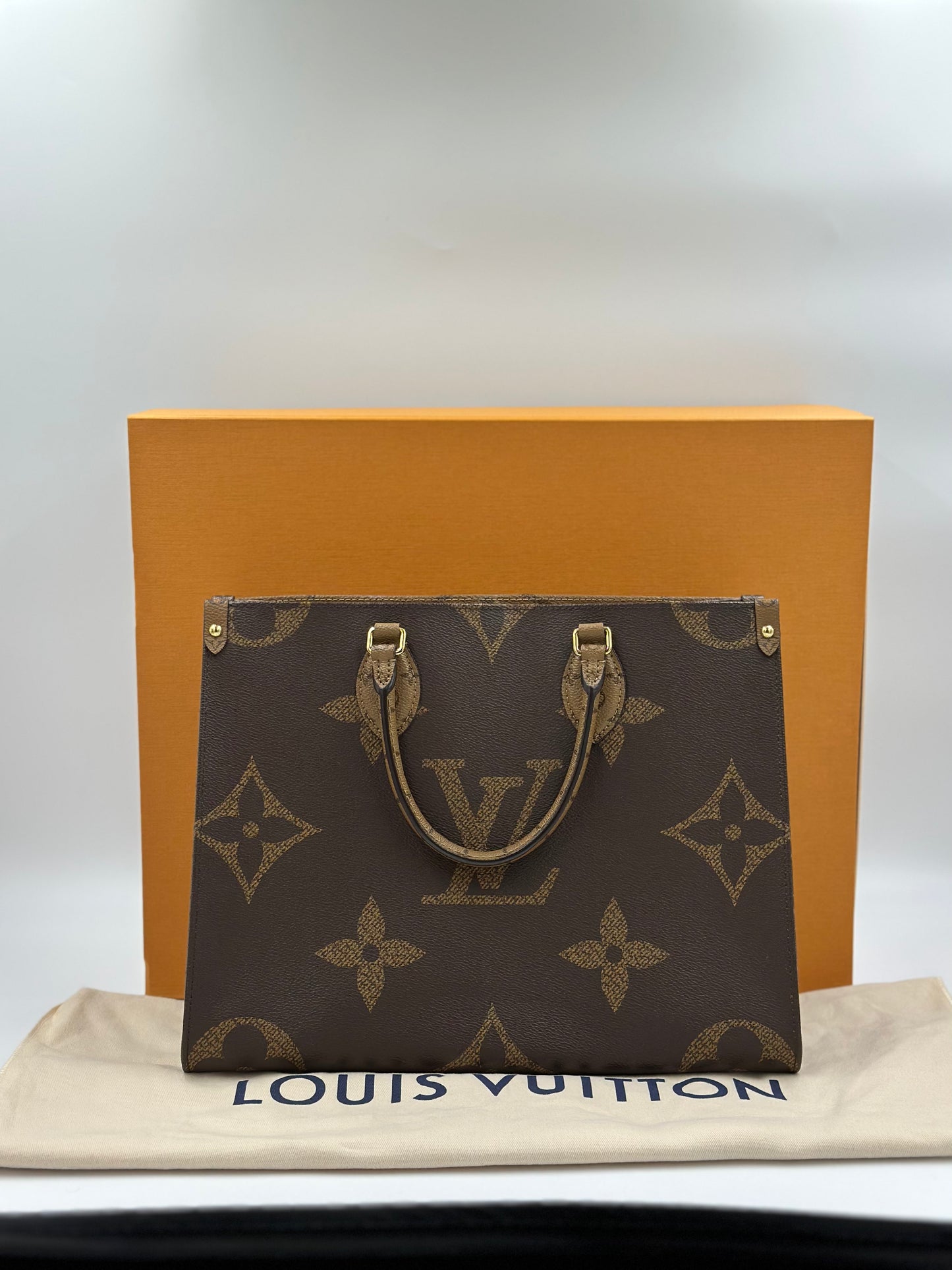 Louis Vuitton  ON THE GO / Rank SA