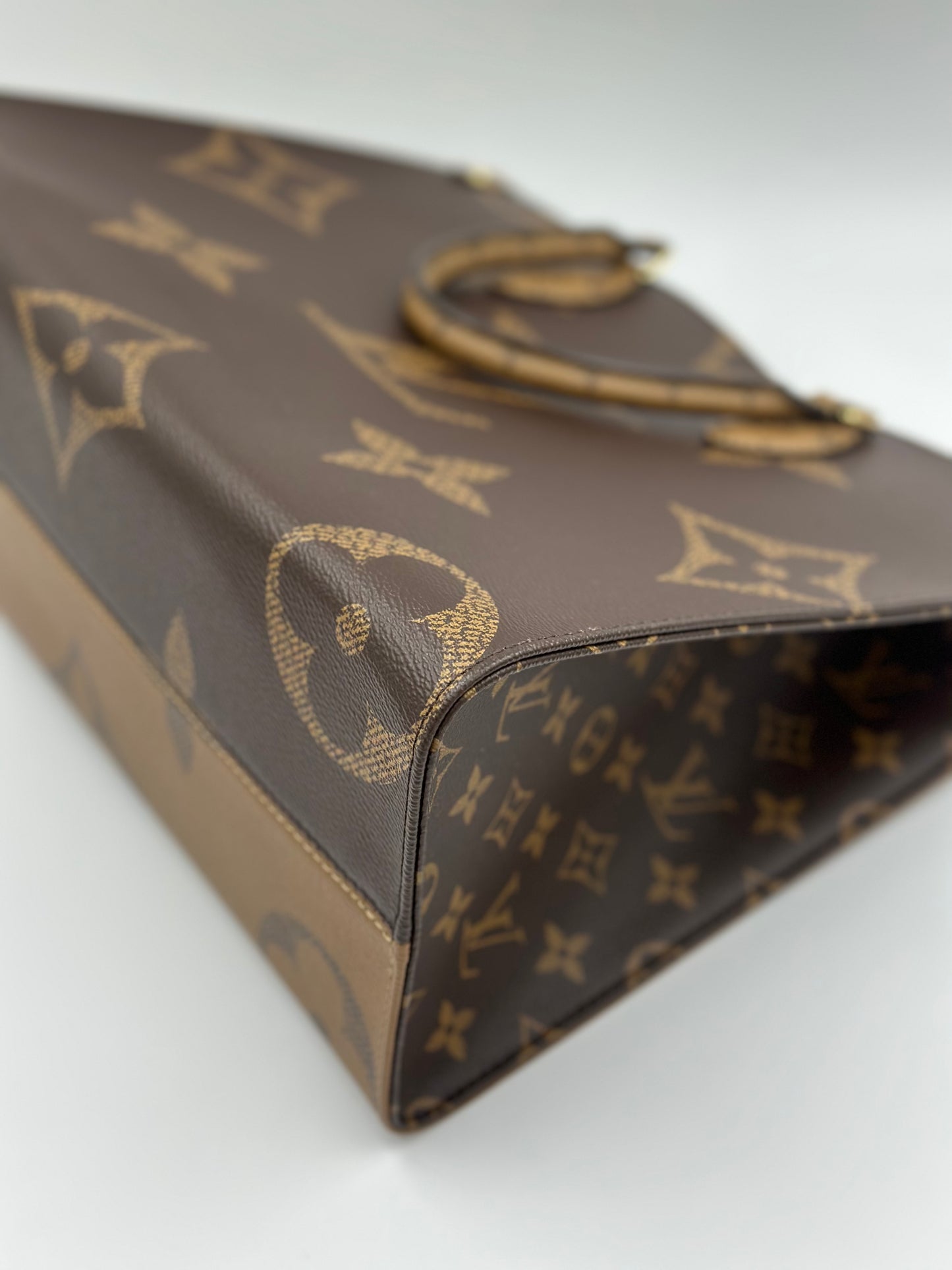 Louis Vuitton  ON THE GO / Rank SA
