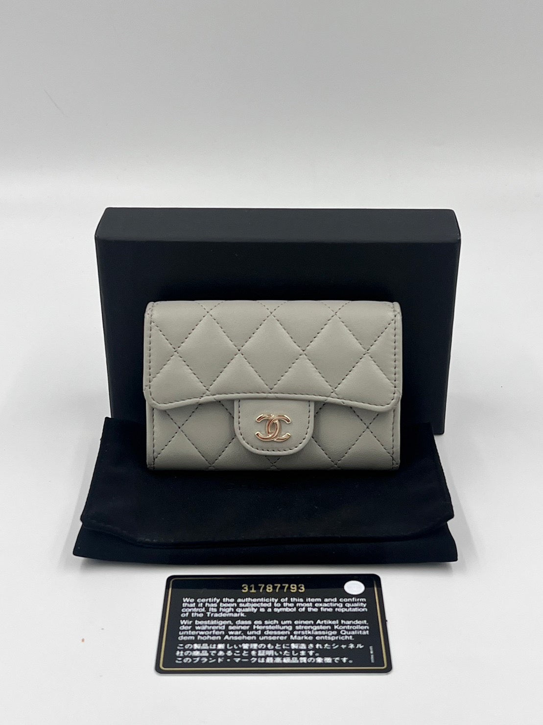 Chanel 羊皮 灰色 卡包 / Rank A