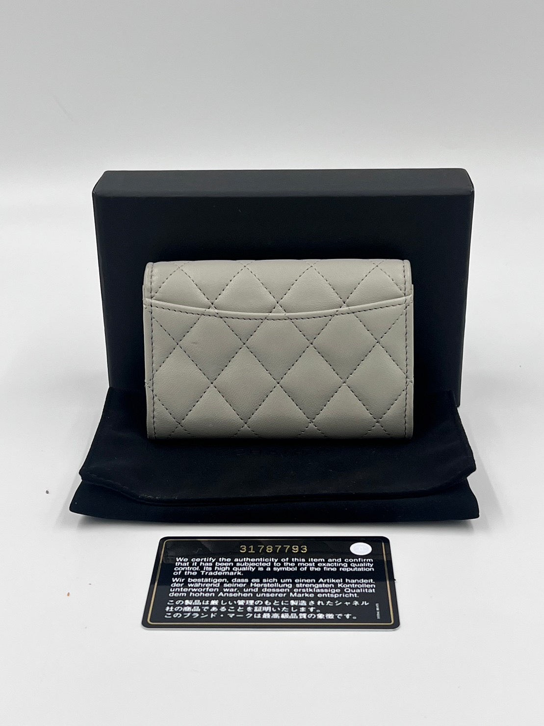 Chanel 羊皮 灰色 卡包 / Rank A