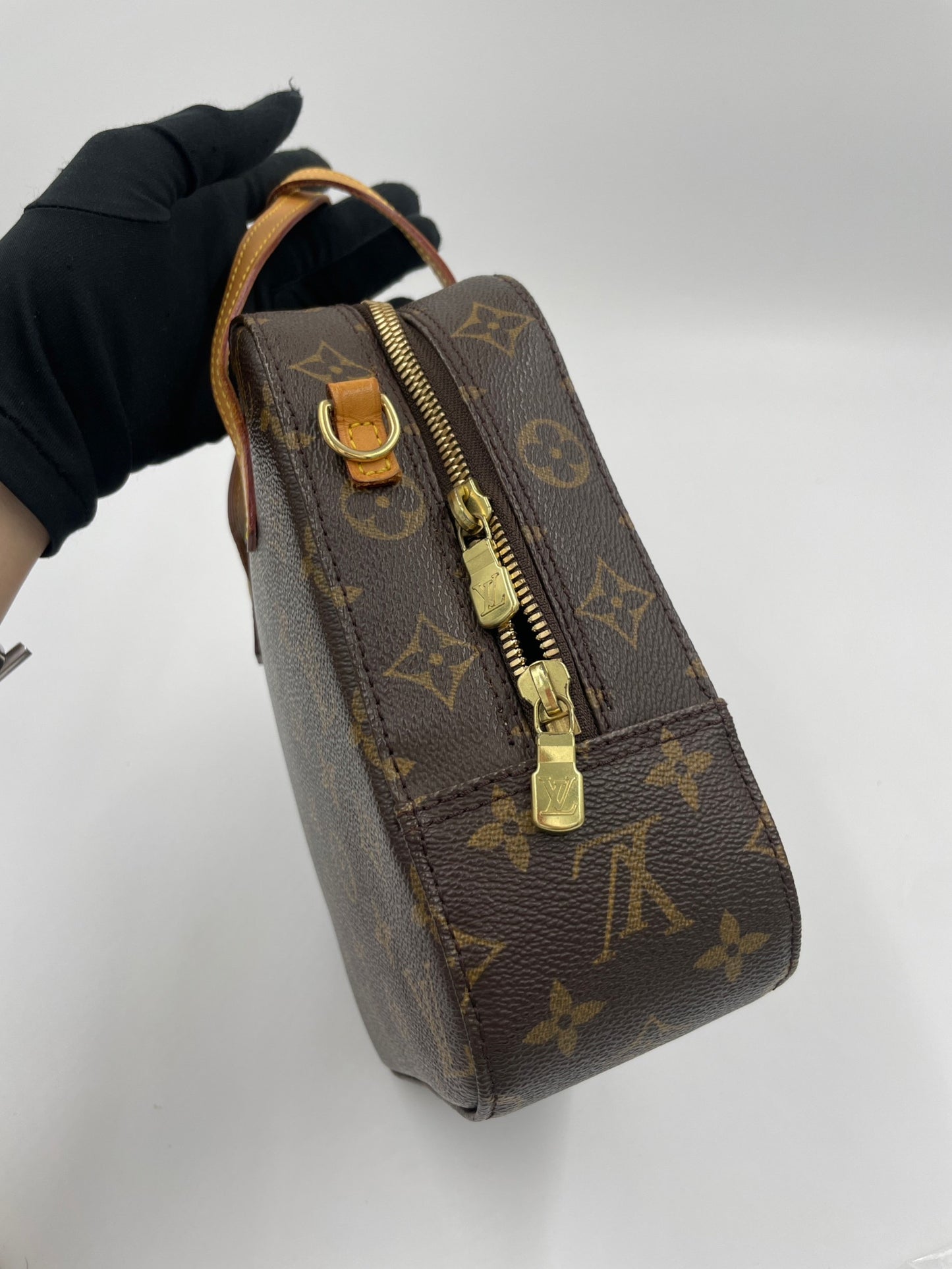 Louis Vuitton   老花豆腐包 Rank A