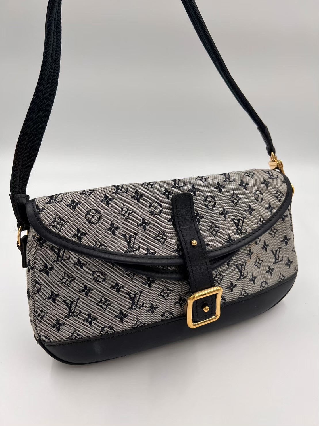 Louis Vuitton  老花單寧斜背包 / Rank AB 24072014