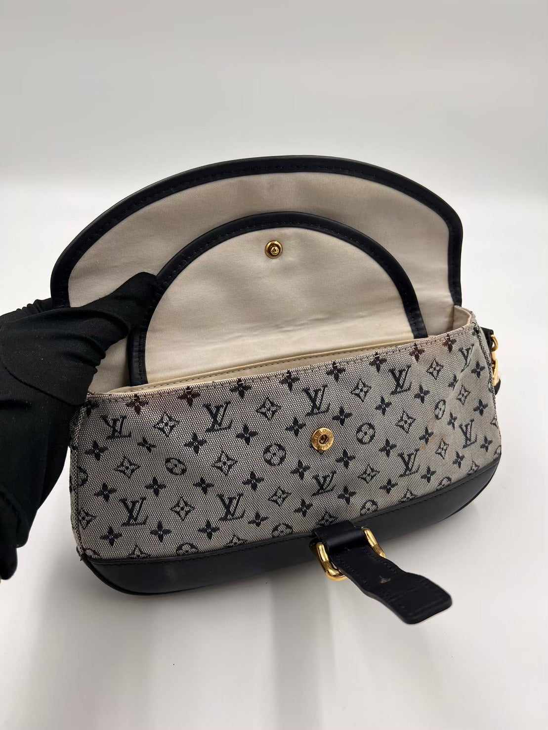 Louis Vuitton  老花單寧斜背包 / Rank AB 24072014