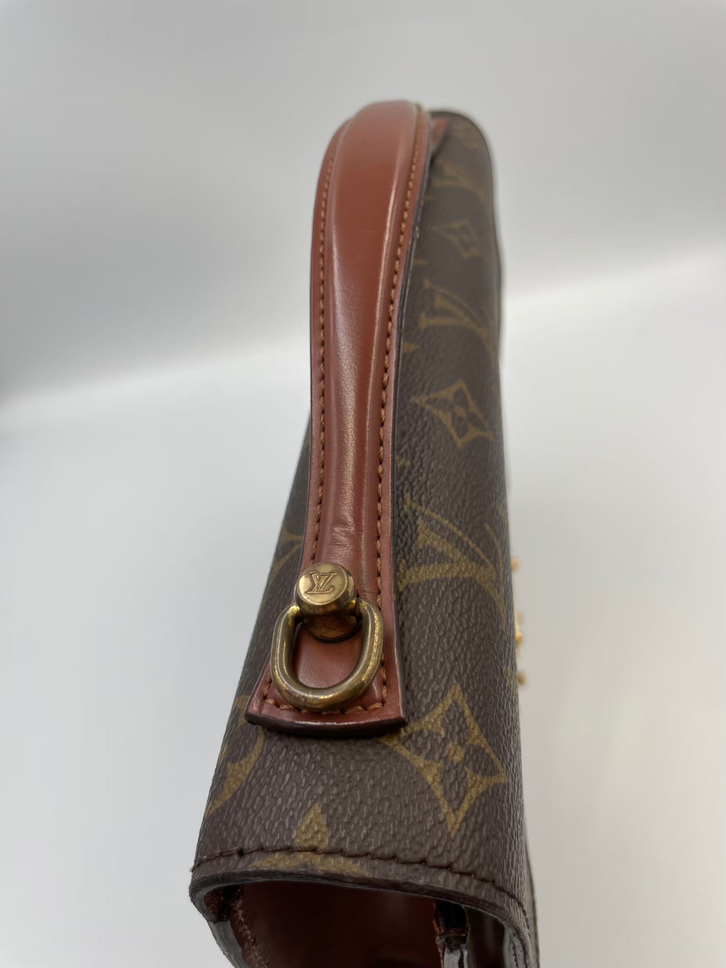Louis Vuitton   老花蒙梭經典包 RANK A
