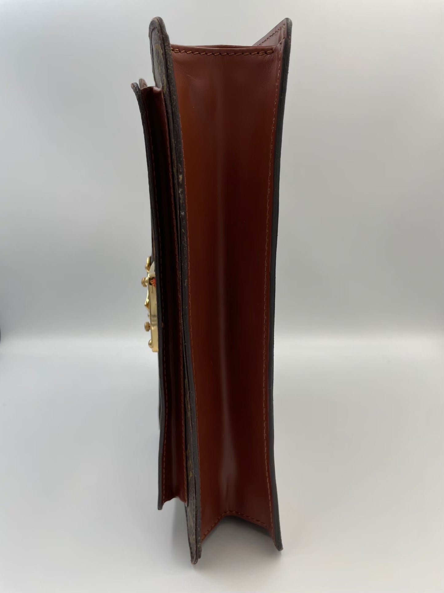 Louis Vuitton   老花蒙梭經典包 RANK A