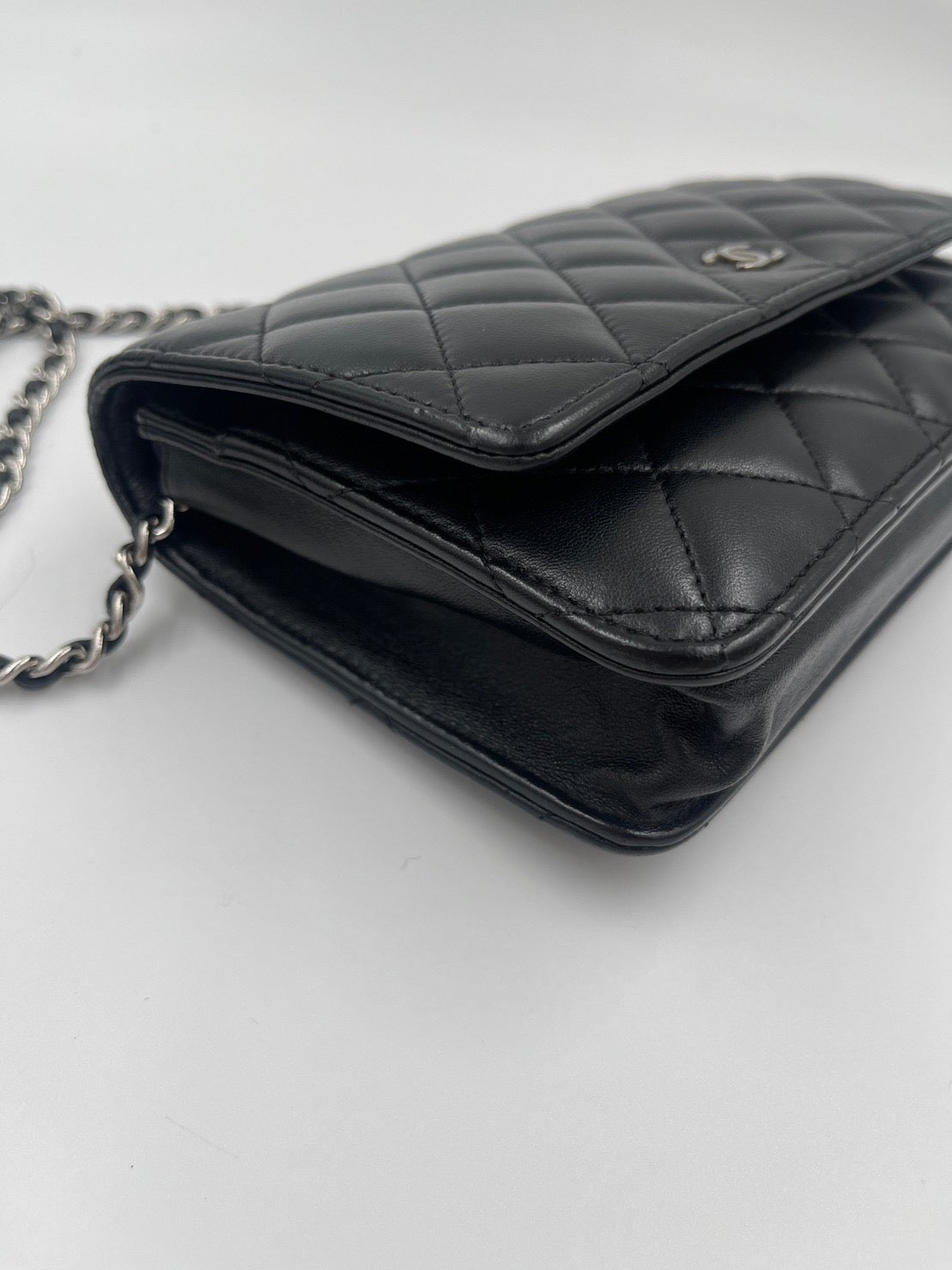 Chanel Calfskin Woc Sliver / Rank SA