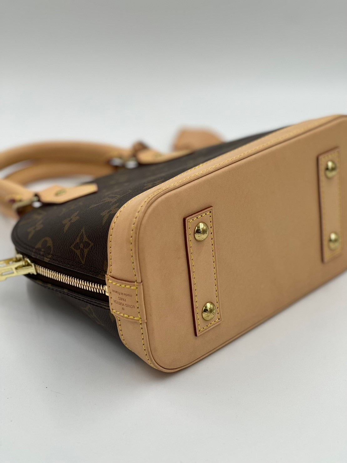 Louis Vuitton Alma BB 貝殼包 / Rank SA