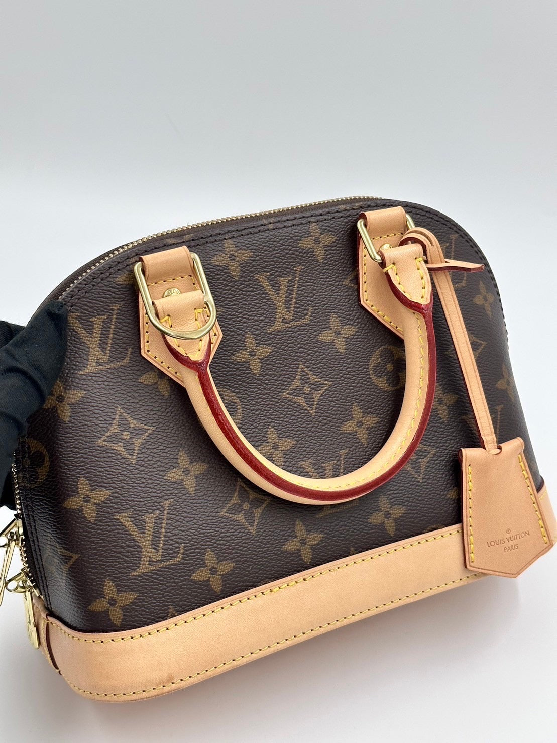 Louis Vuitton Alma BB 貝殼包 / Rank SA