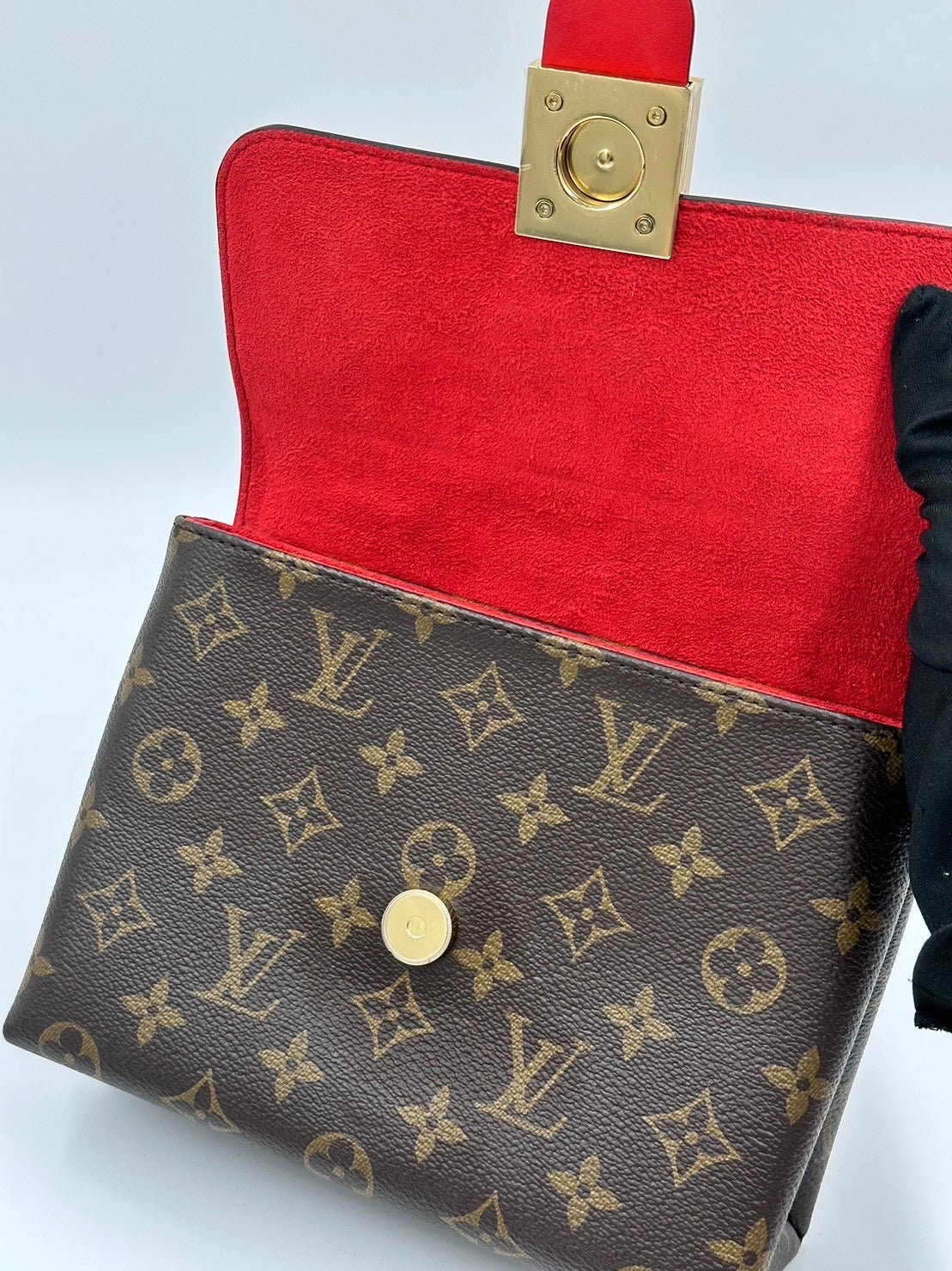 Louis Vuitton Locky BB手提包Rank SA