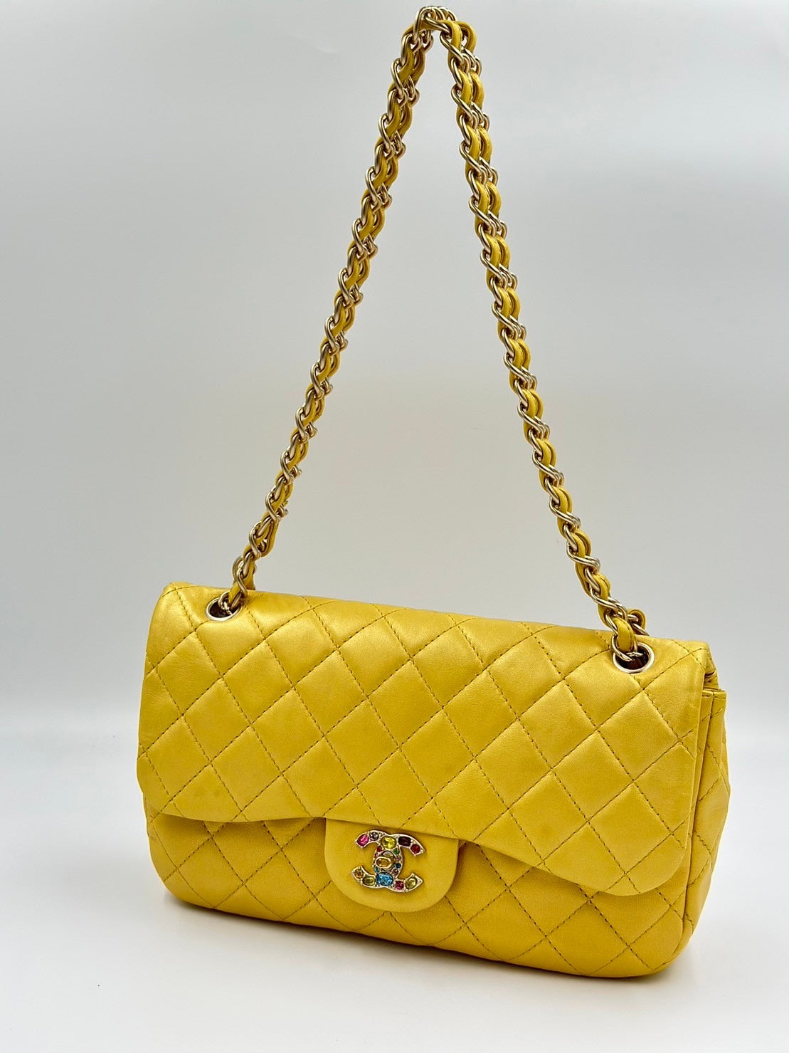 Chanel Season Classic Flap 寶石釦 Yellow / Rank A