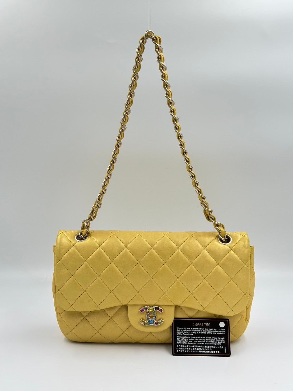 Chanel Season Classic Flap 寶石釦 Yellow / Rank A
