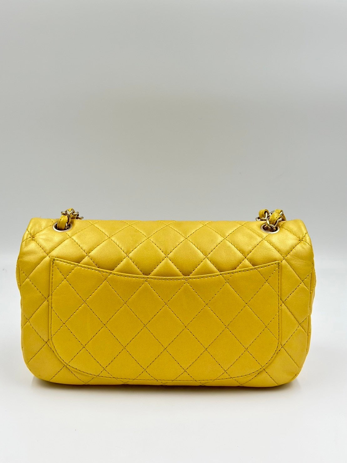 Chanel Season Classic Flap 寶石釦 Yellow / Rank A