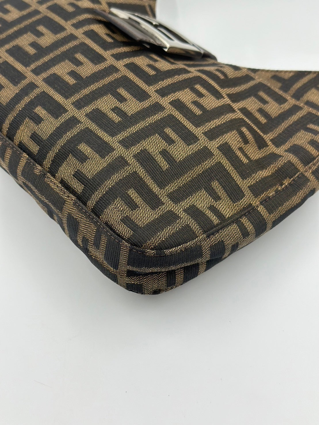 Fendi 牛角腋下包/Rank A