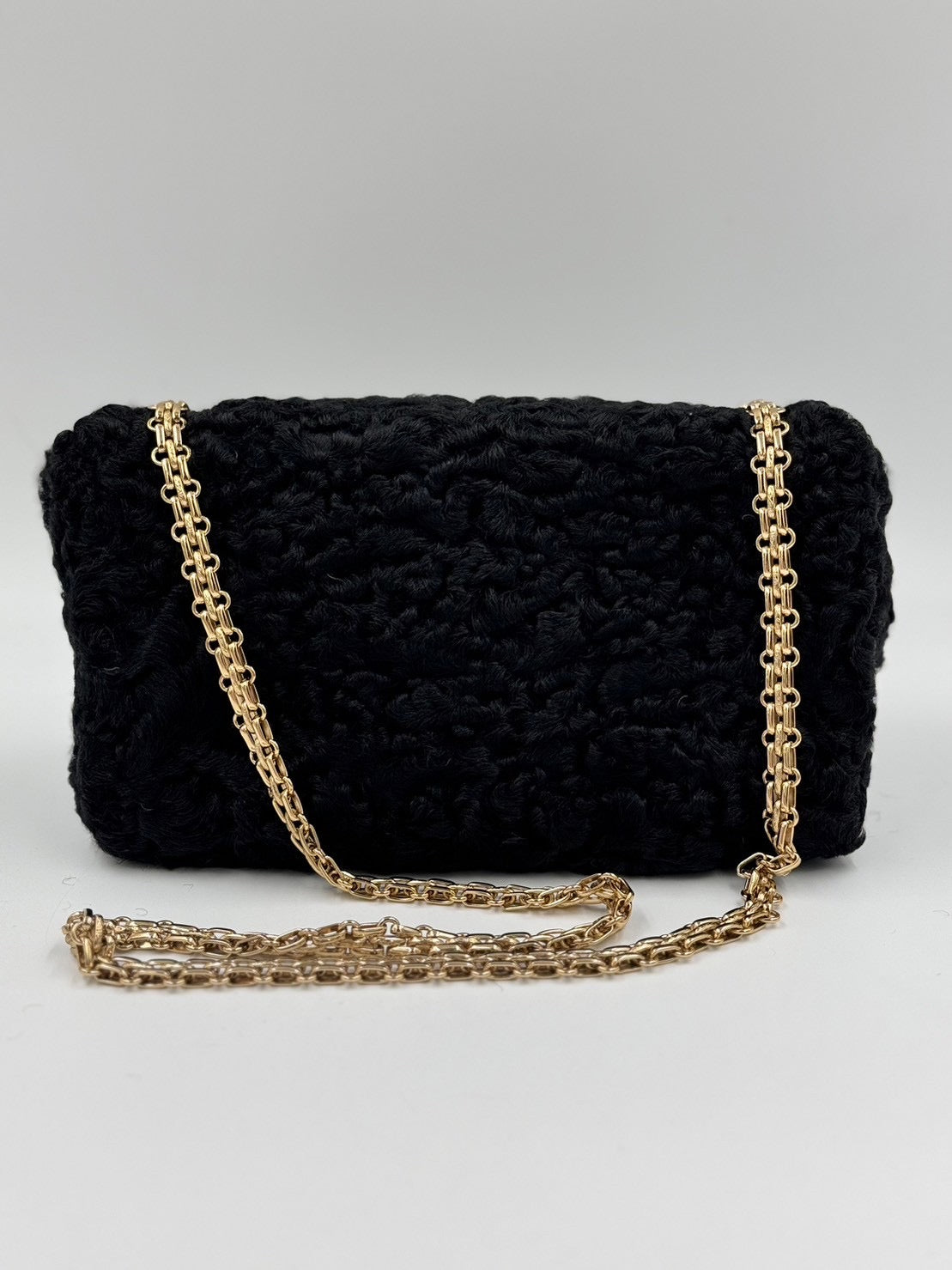 Chanel Fluffy Flap Bag Black / Rank SA
