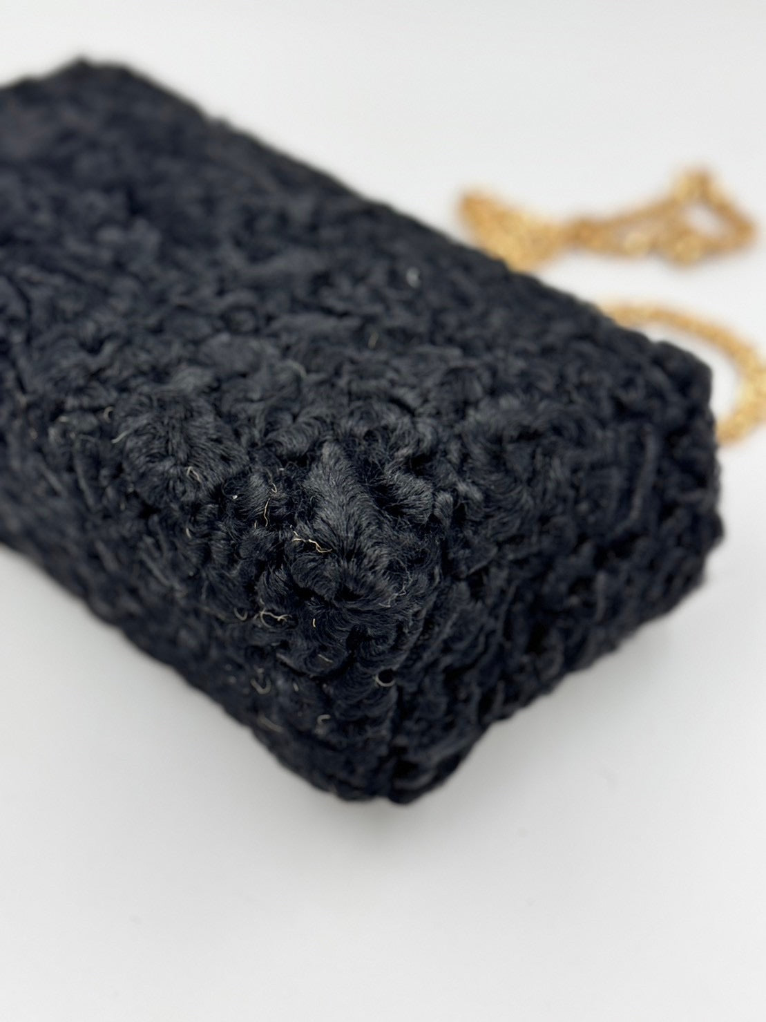 Chanel Fluffy Flap Bag Black / Rank SA