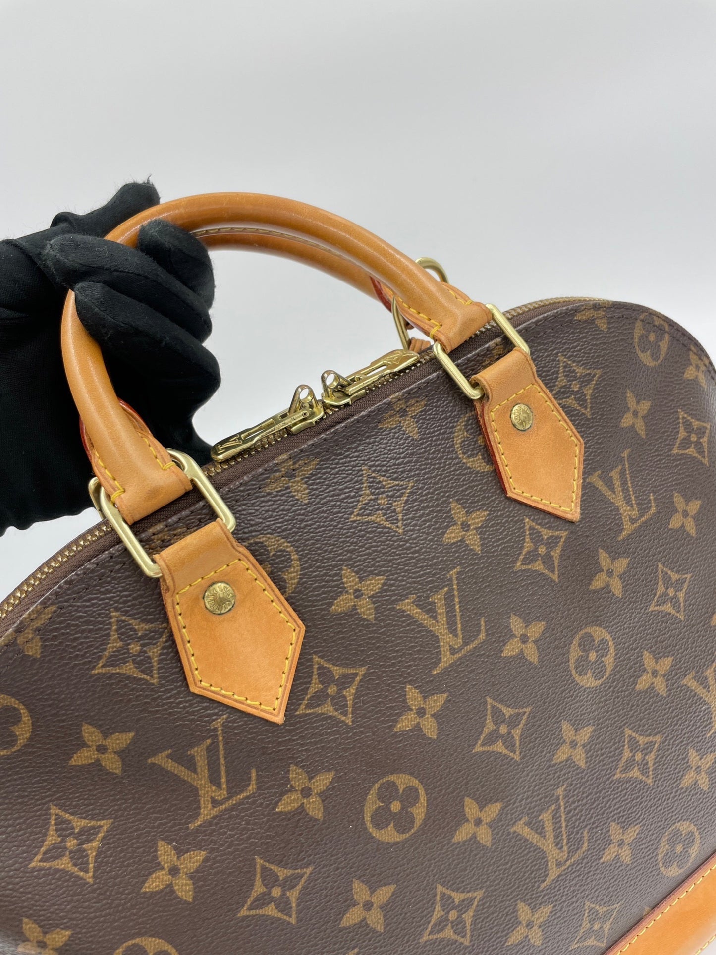 Louis Vuitton Alma GM 貝殼包 / Rank AB 24072011
