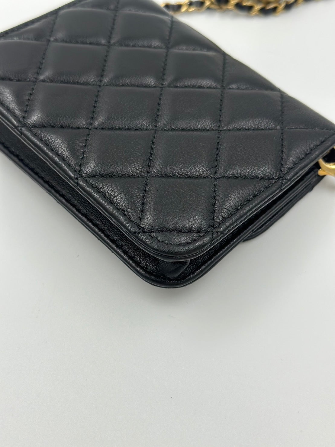 Chanel Mini Woc 金球小包 / Rank SA