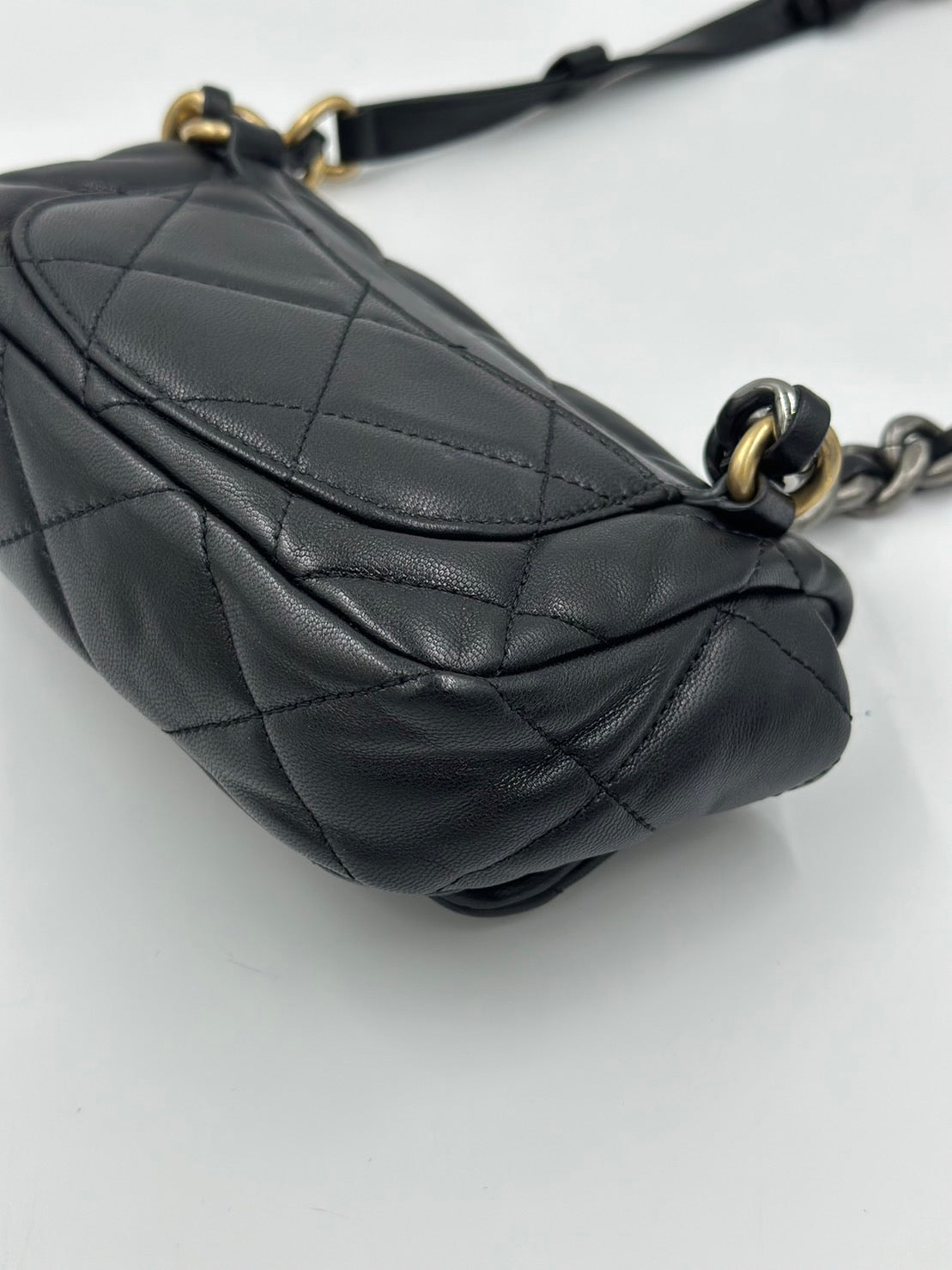 Chanel 雙色鏈條腰包/Rank SA