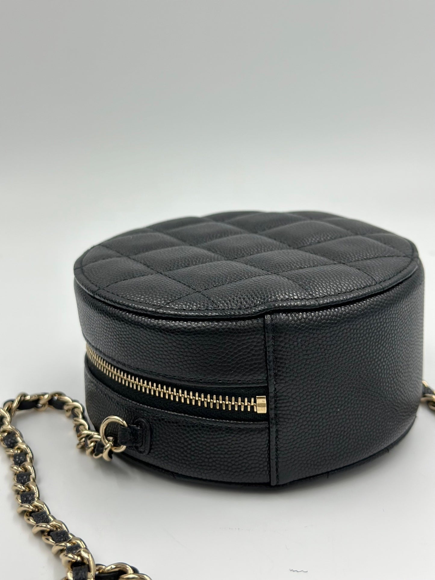 Chanel Calfskin Clutch With Chain / Rank SA