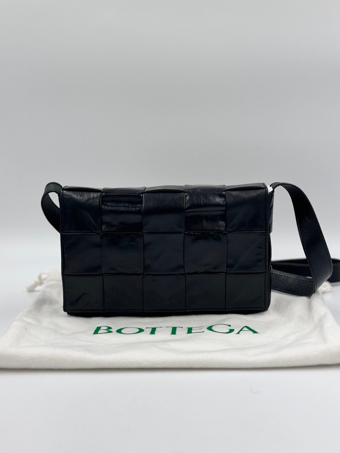 Bottega Veneta Cassette PM / Rank SA