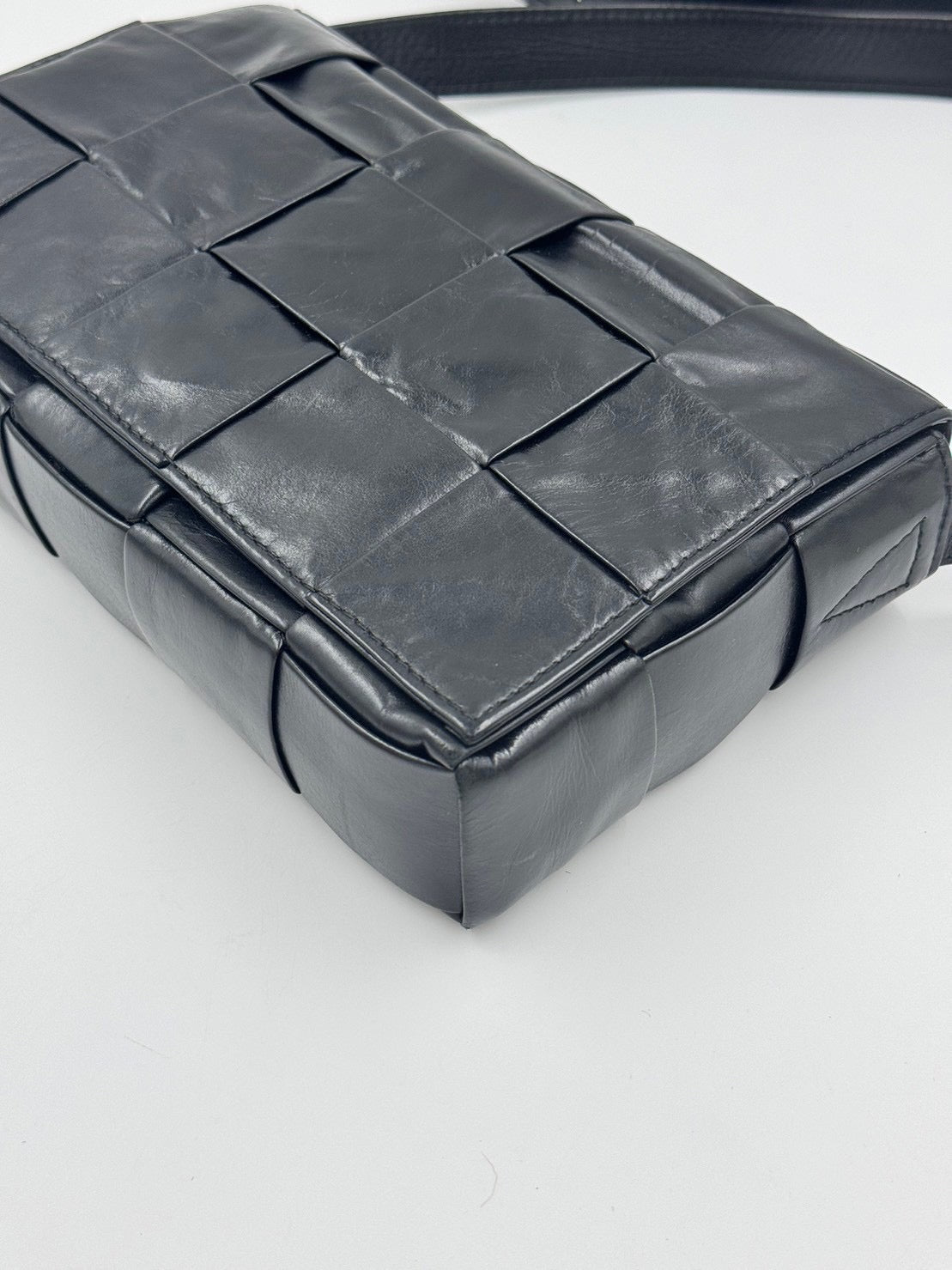 Bottega Veneta Cassette PM / Rank SA