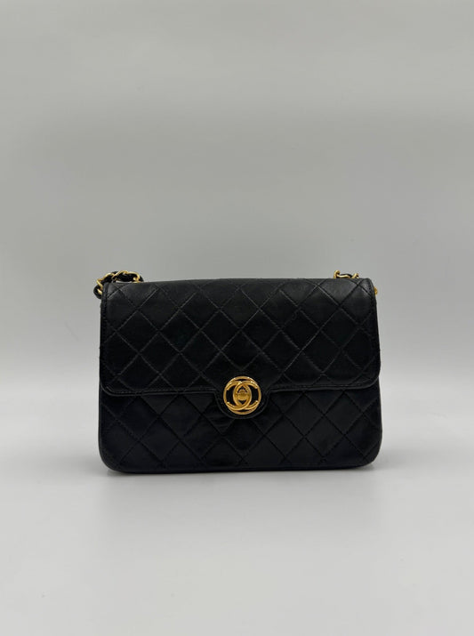 Chanel MINI 圓扣 ＣＦ/ Rank A 24063001
