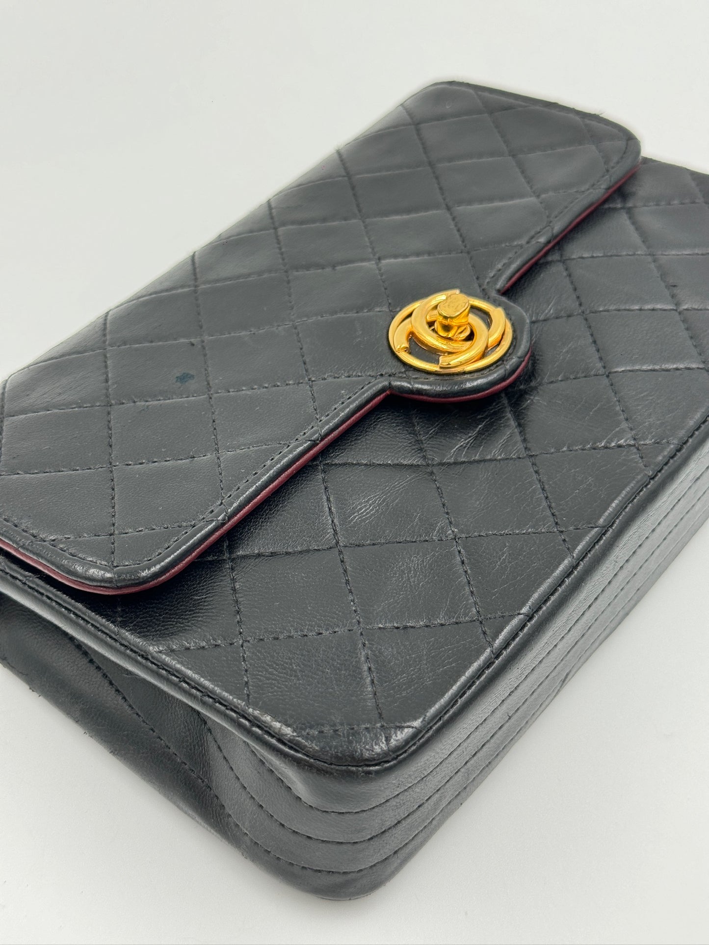 Chanel MINI 圓扣 ＣＦ/ Rank A 24063001