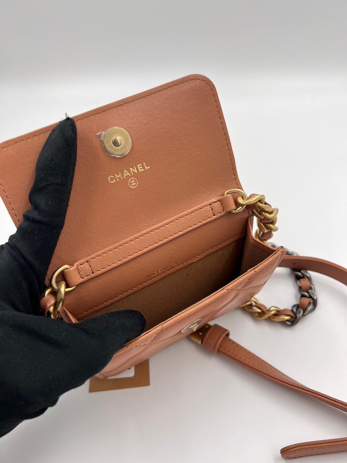 Chanel 19 Ｗoc mini 腰包 / Rank SA
