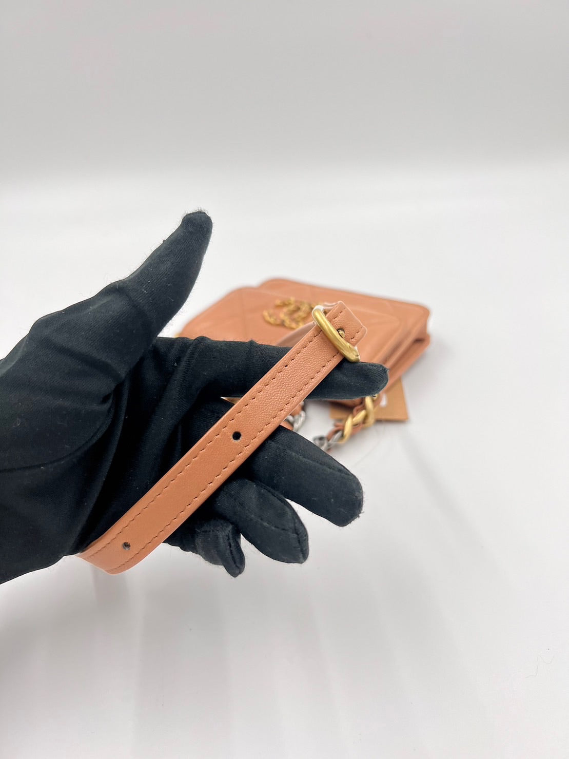 Chanel 19 Ｗoc mini 腰包 / Rank SA