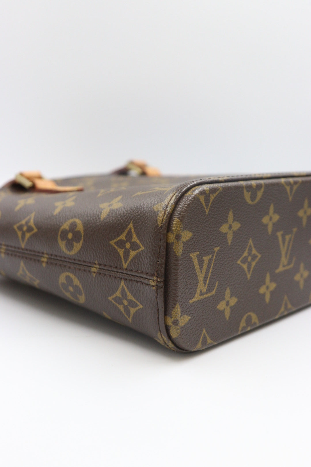 Louis Vuitton  VIVIAN 薇薇安 / Rank SA