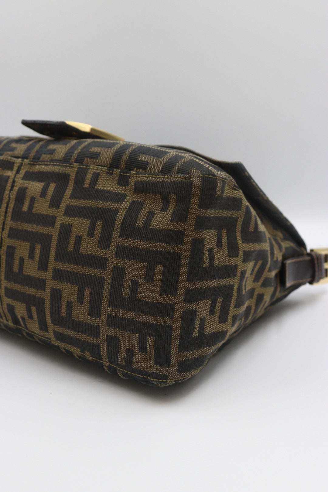 Fendi 金釦大法棍 / Rank SA