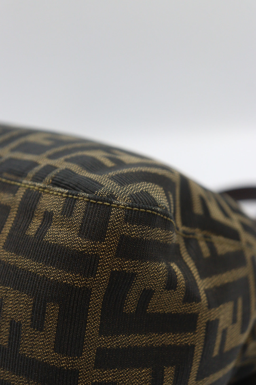 Fendi 金釦大法棍 / Rank SA