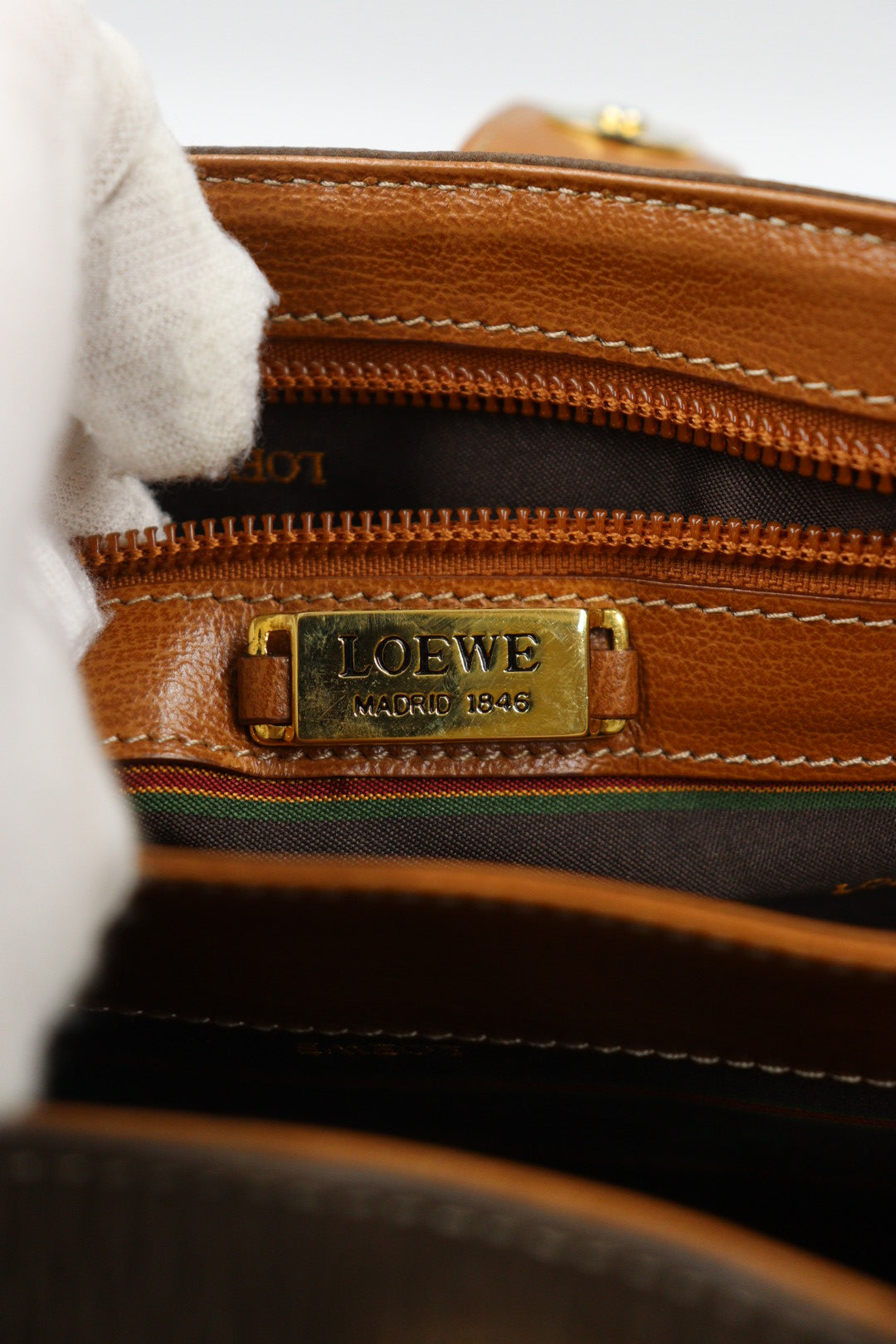 Loewe Shoulder Bag / Rank A