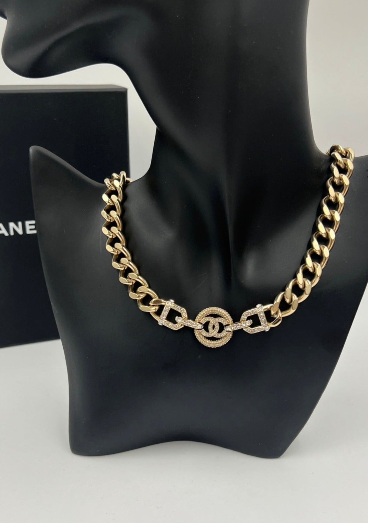 Chanel Necklace/Rank SA