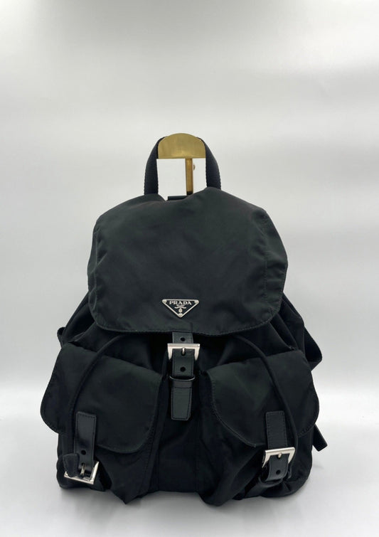 Prada 尼龍雙肩包 / Rank SA