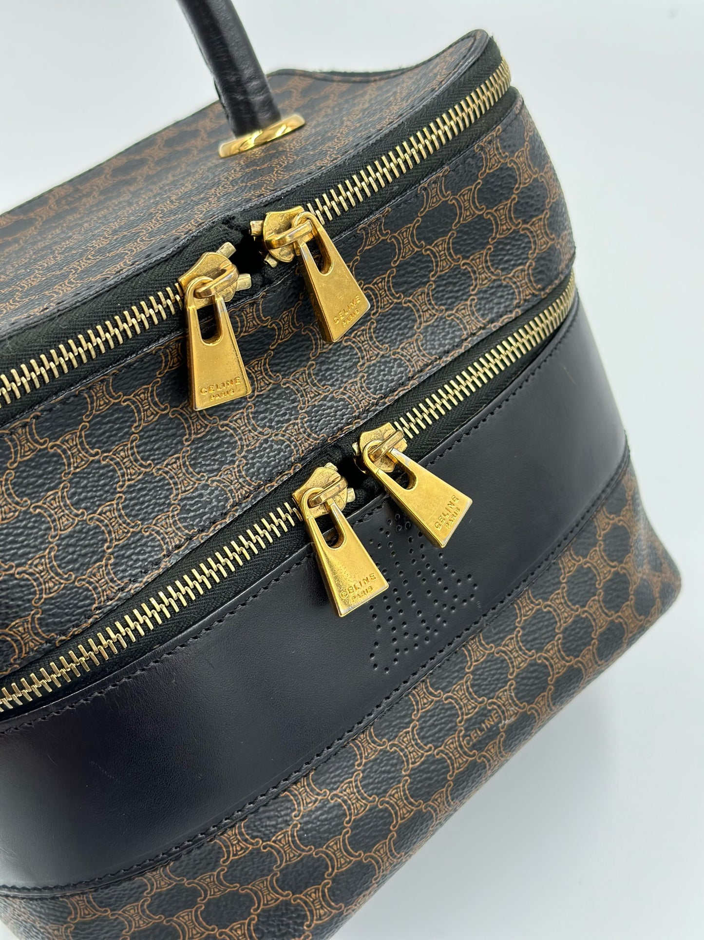 Celine 黑花雙層盒子 / Rank SA