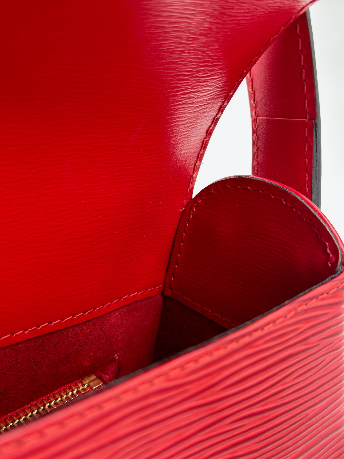 Louis Vuitton EPI 水波紋單肩包 / Rank SA