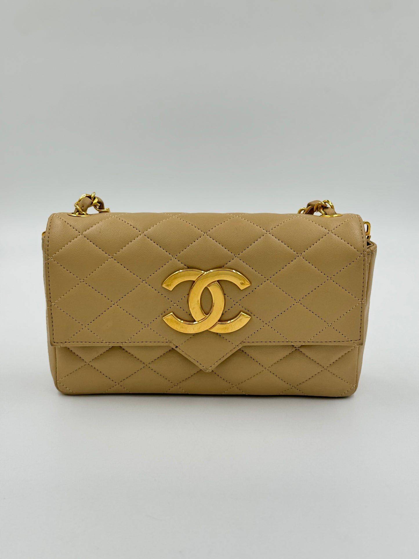 Chanel Vintage 大logo Mini CF  / Rank AB 24072303
