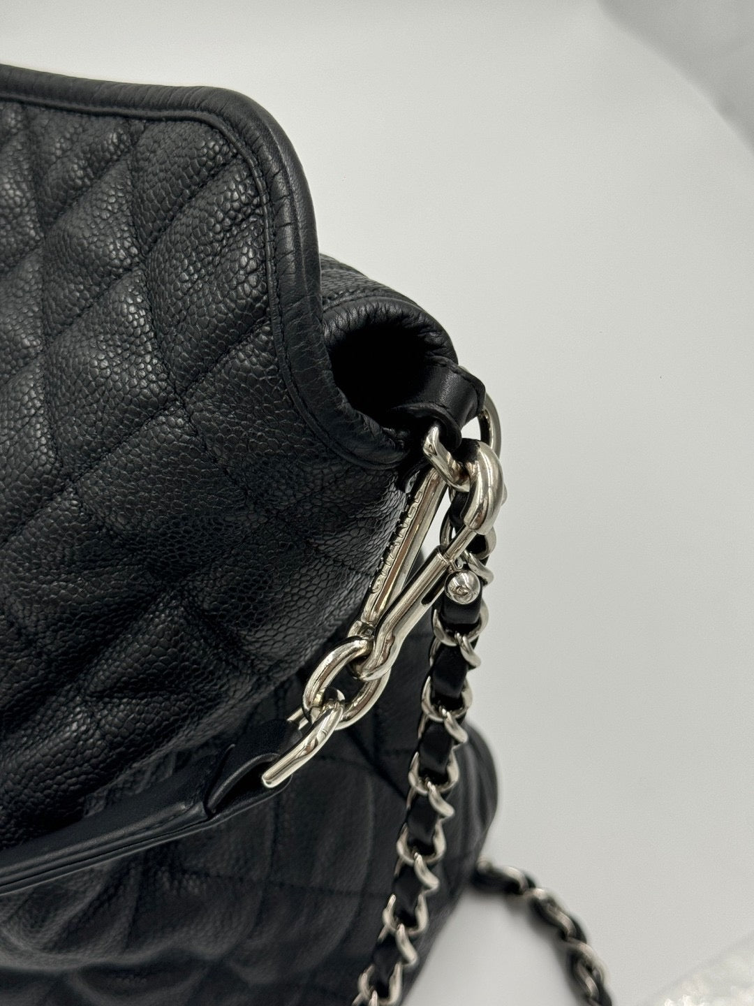 Chanel hobo 機場包 MM  black 黑色 / Rank A 24072113