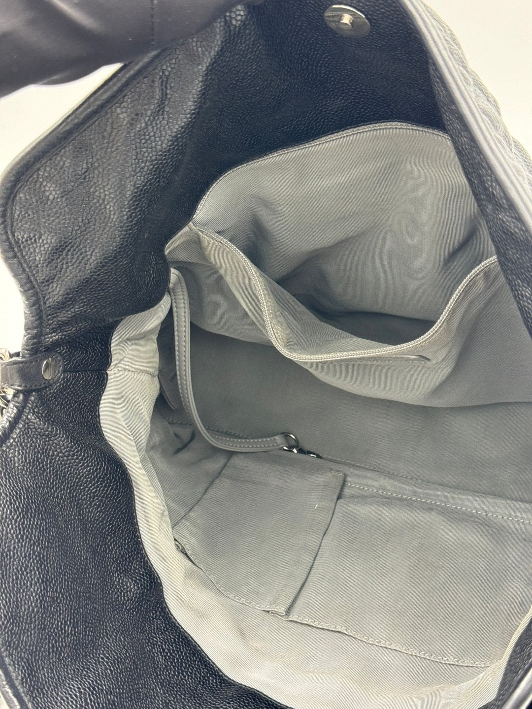 Chanel hobo 機場包 MM  black 黑色 / Rank A 24072113