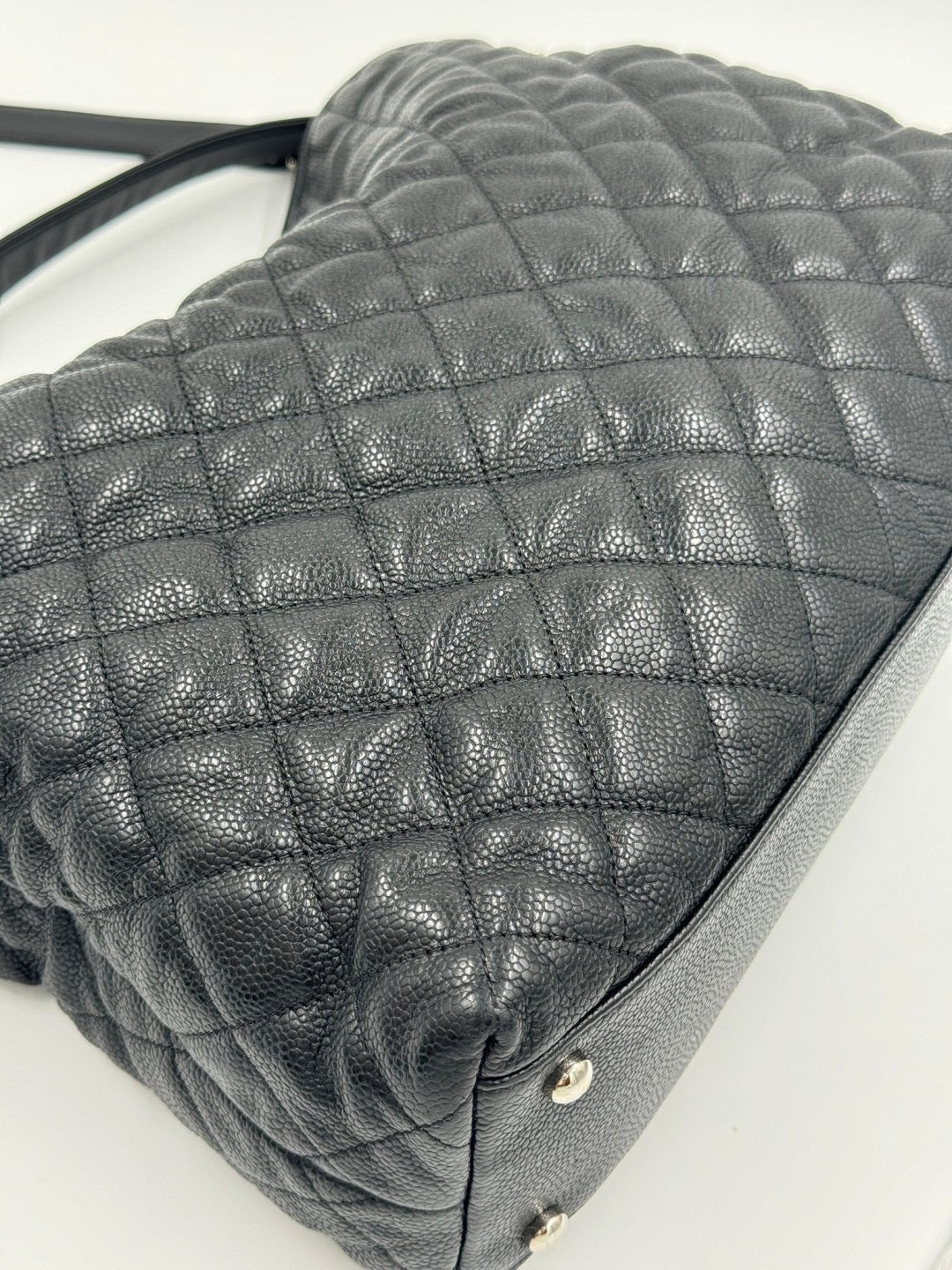Chanel hobo 機場包 MM  black 黑色 / Rank A 24072113